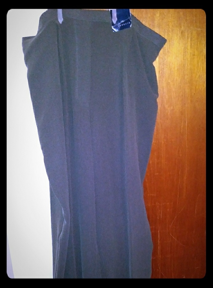 Olive green Venezia (Lane Bryant) flowy pants set